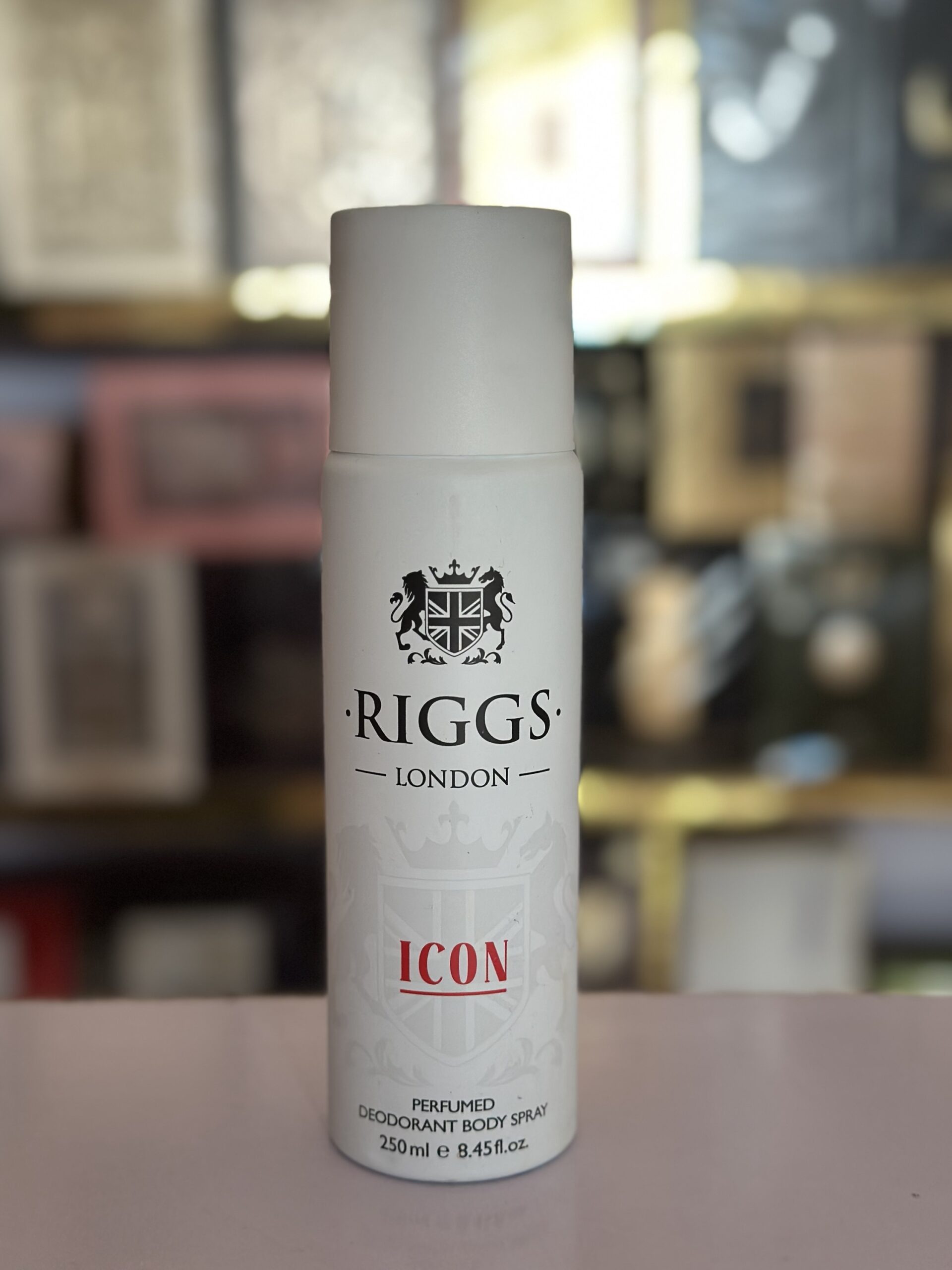 RIGGS LONDON ( ICON)