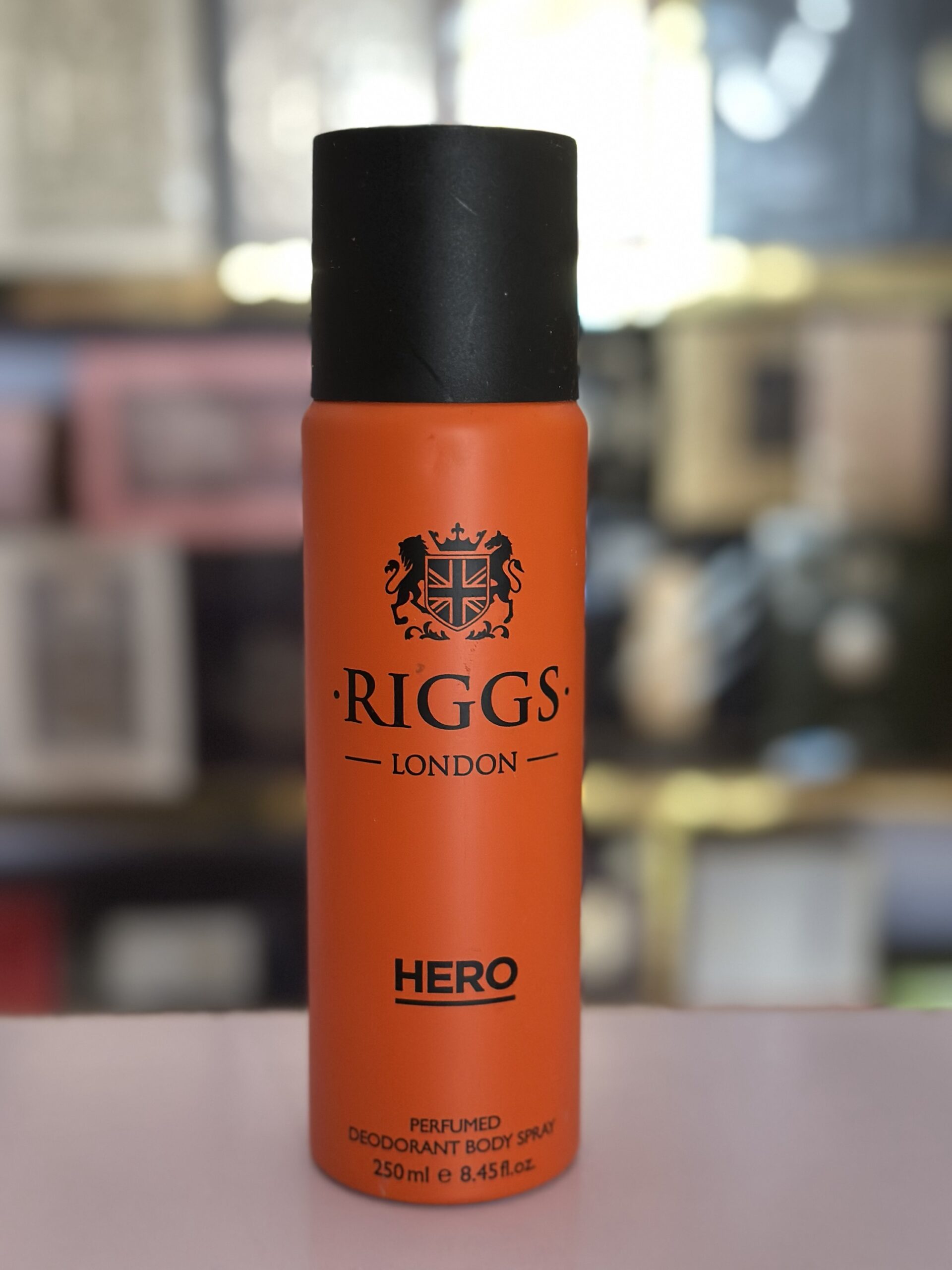 RIGGS LONDON ( HERO )