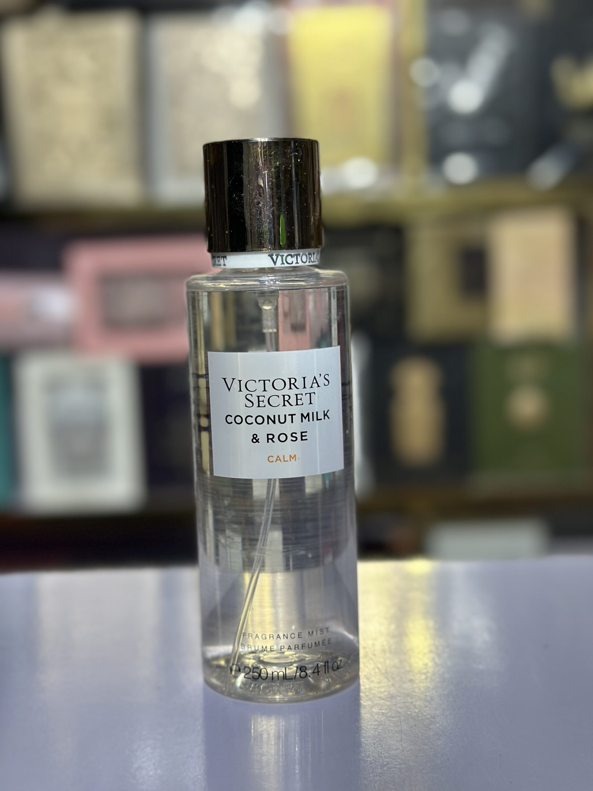 VICTORIA’S SECRET BODY MIST 250ml ( COCONUT MILK & ROSE )